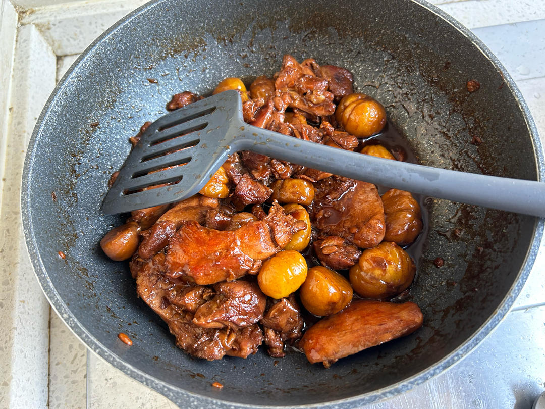 秋天里的美味【板栗烧鸡】含板栗不糊汤的小秘诀