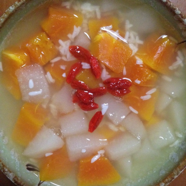 红枣木瓜银耳汤