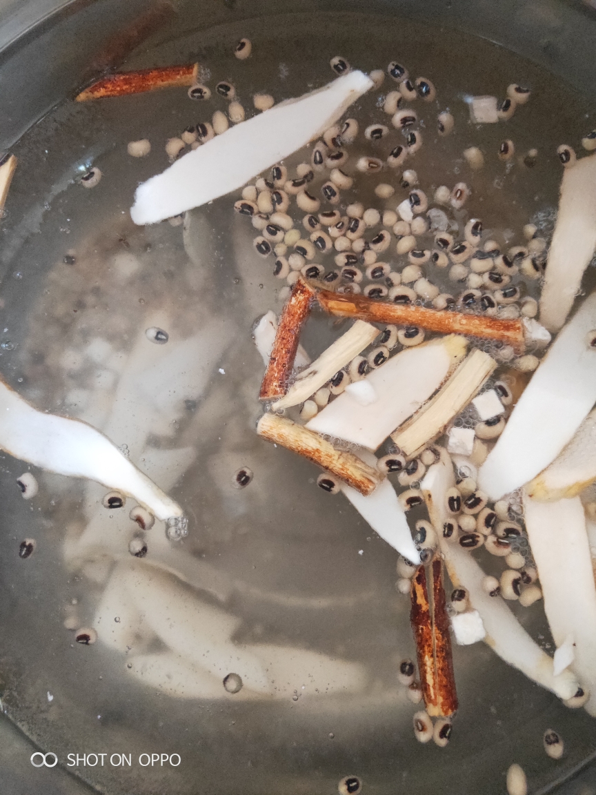 冬爪薏米鸭汤的做法 步骤5
