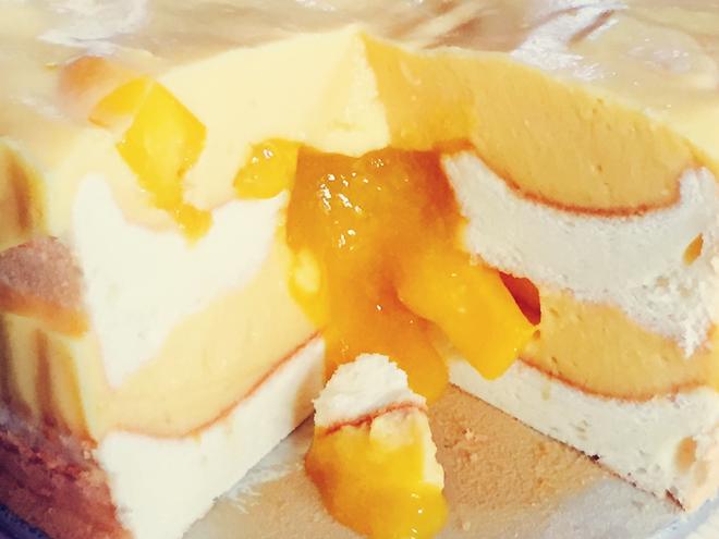 自创芒果流心酸奶蛋糕，不用鲜奶油。的做法