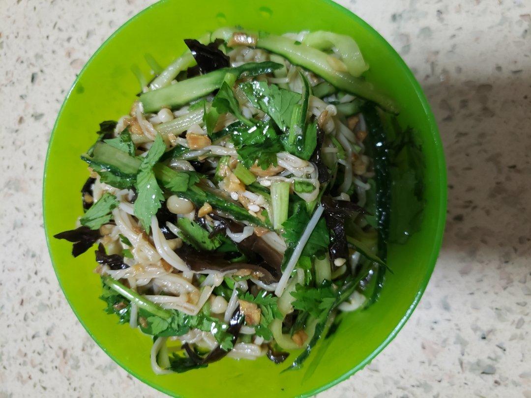 开胃快手菜——凉拌金针菇