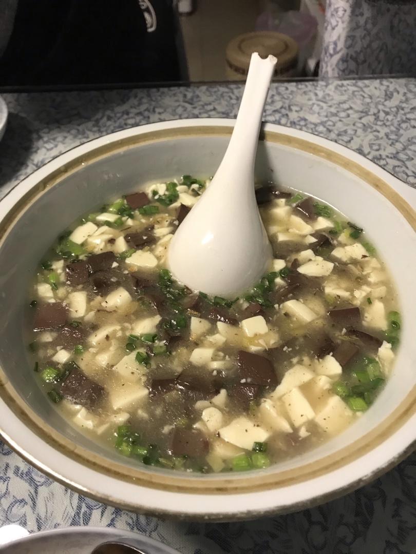 鸭血豆腐汤
