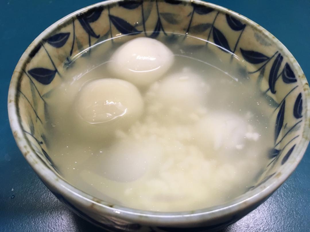 枸杞酒酿小圆子