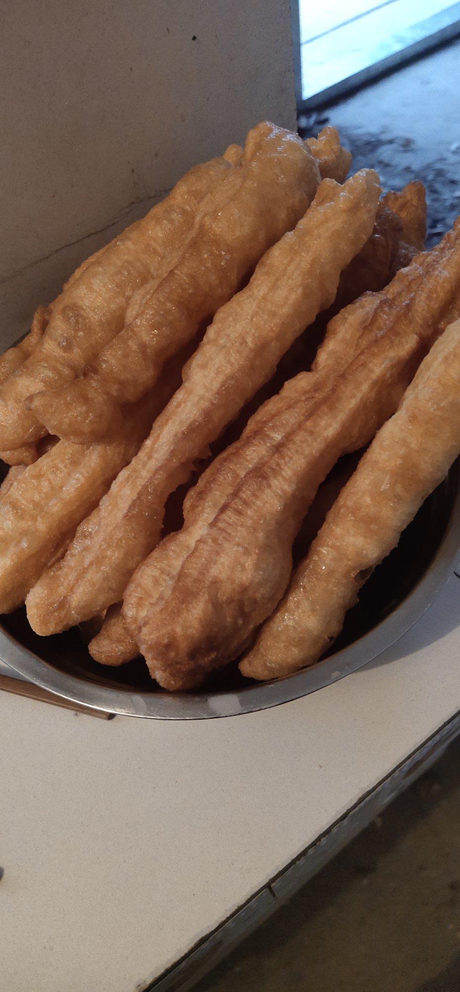 健康美味的家庭自制炸油条-只用酵母一次发酵