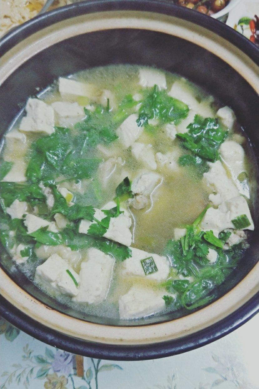 鸡肉豆腐煲