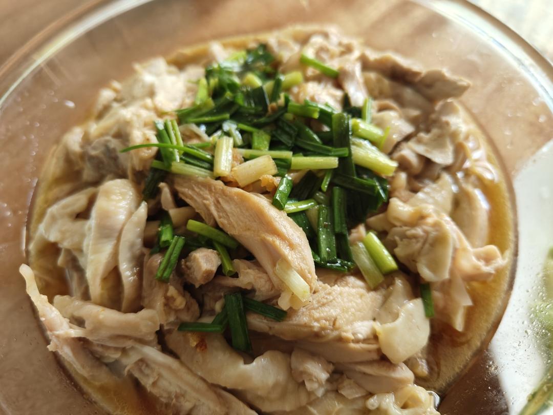 凉拌手撕鸡腿肉