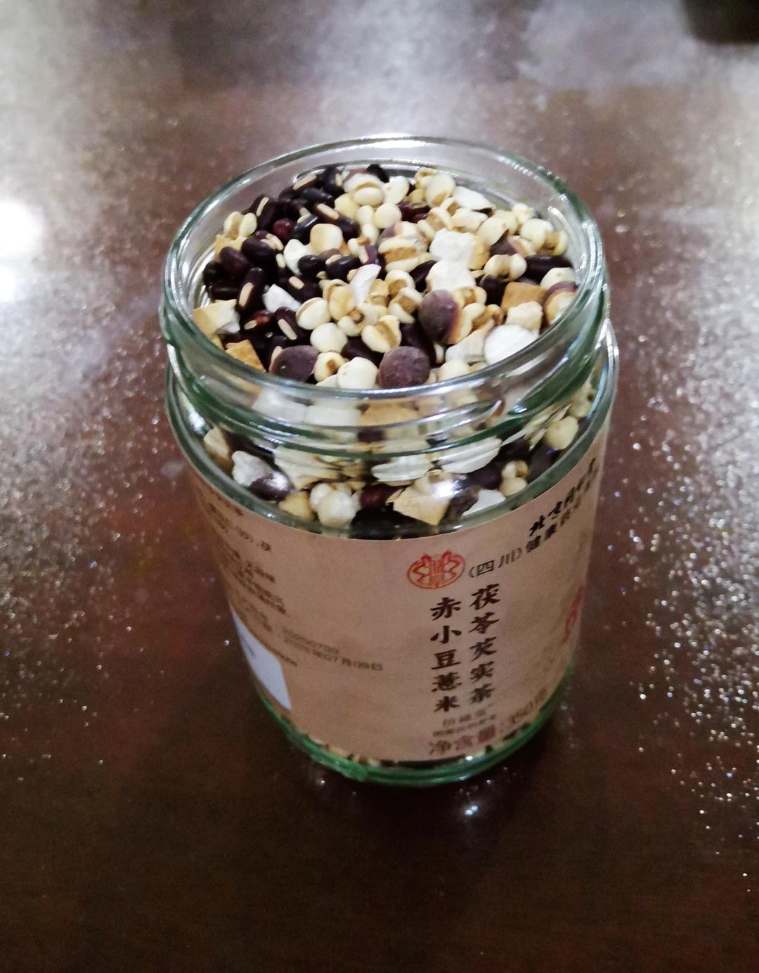 薏米赤小豆芡实茯苓祛湿汤（四神汤）
