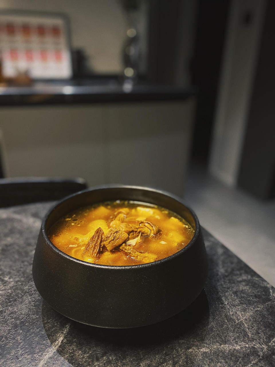 六味元气鸡汤