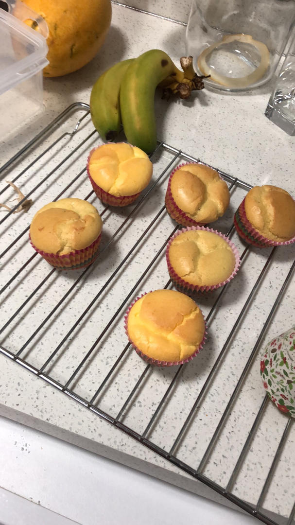 纸杯蛋糕 8寸戚风蛋糕的量