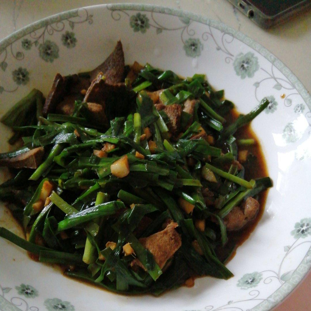 猪肝炒韭菜