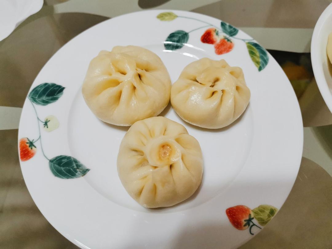 芸豆木耳肉包子