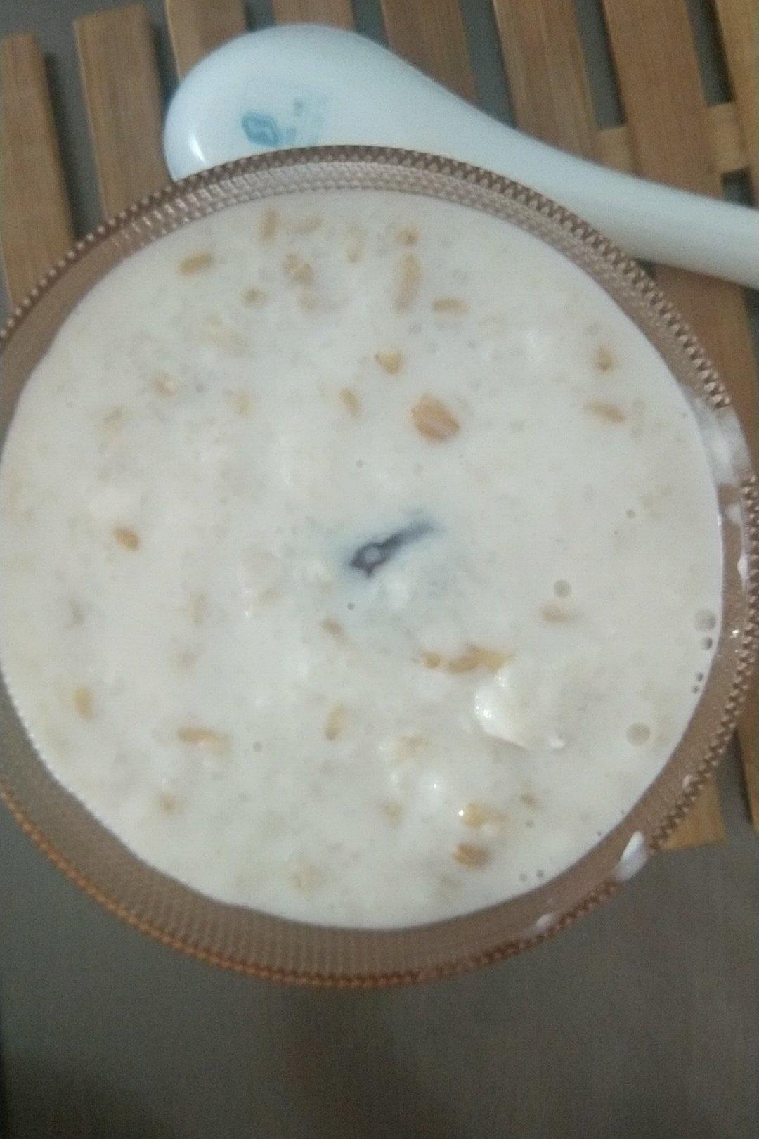 燕麦牛奶粥