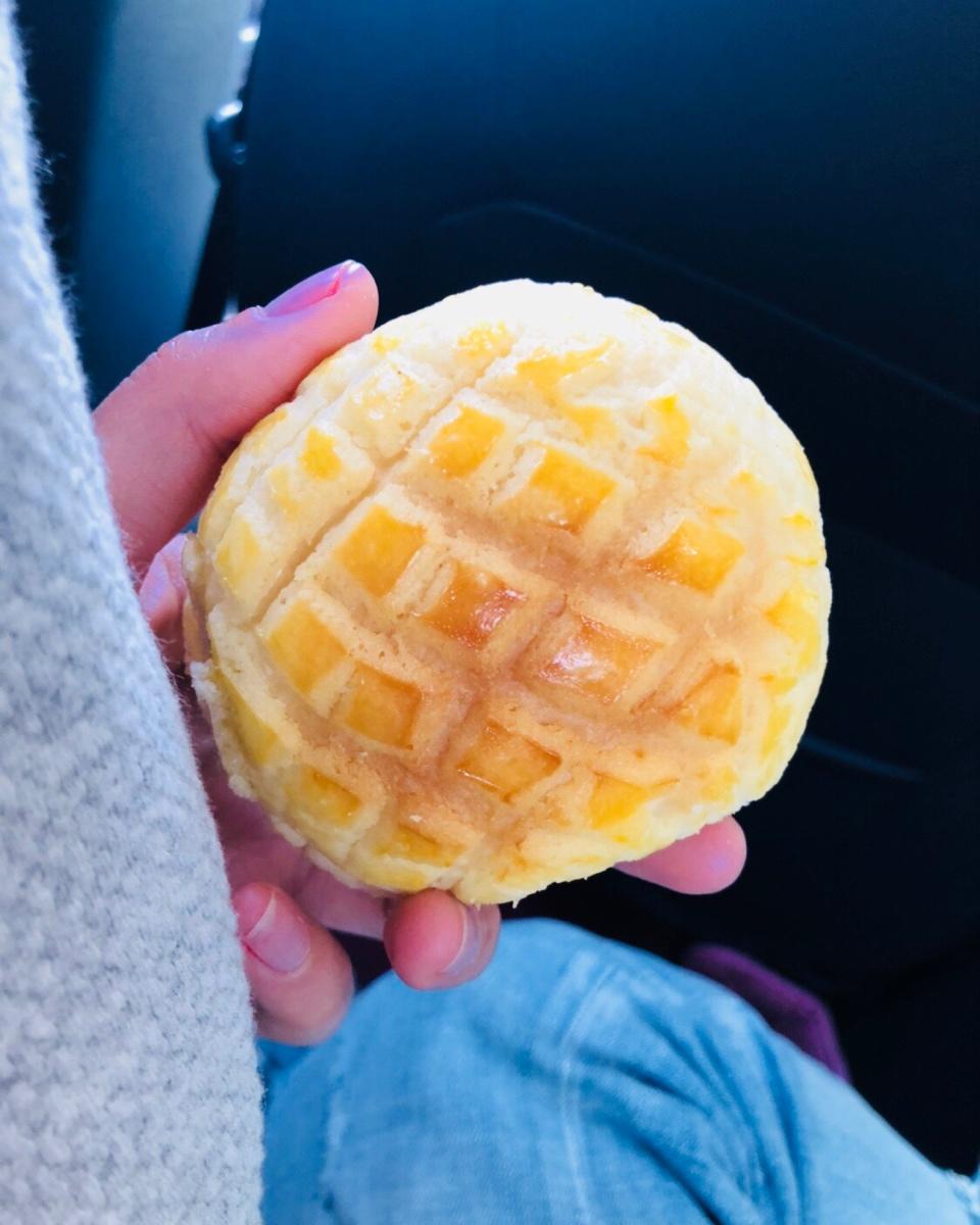 好吃到炸裂的港式菠萝包（附带制作酥皮的小视频）