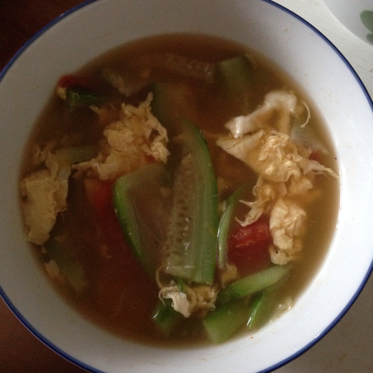 番茄丝瓜鸡蛋汤
