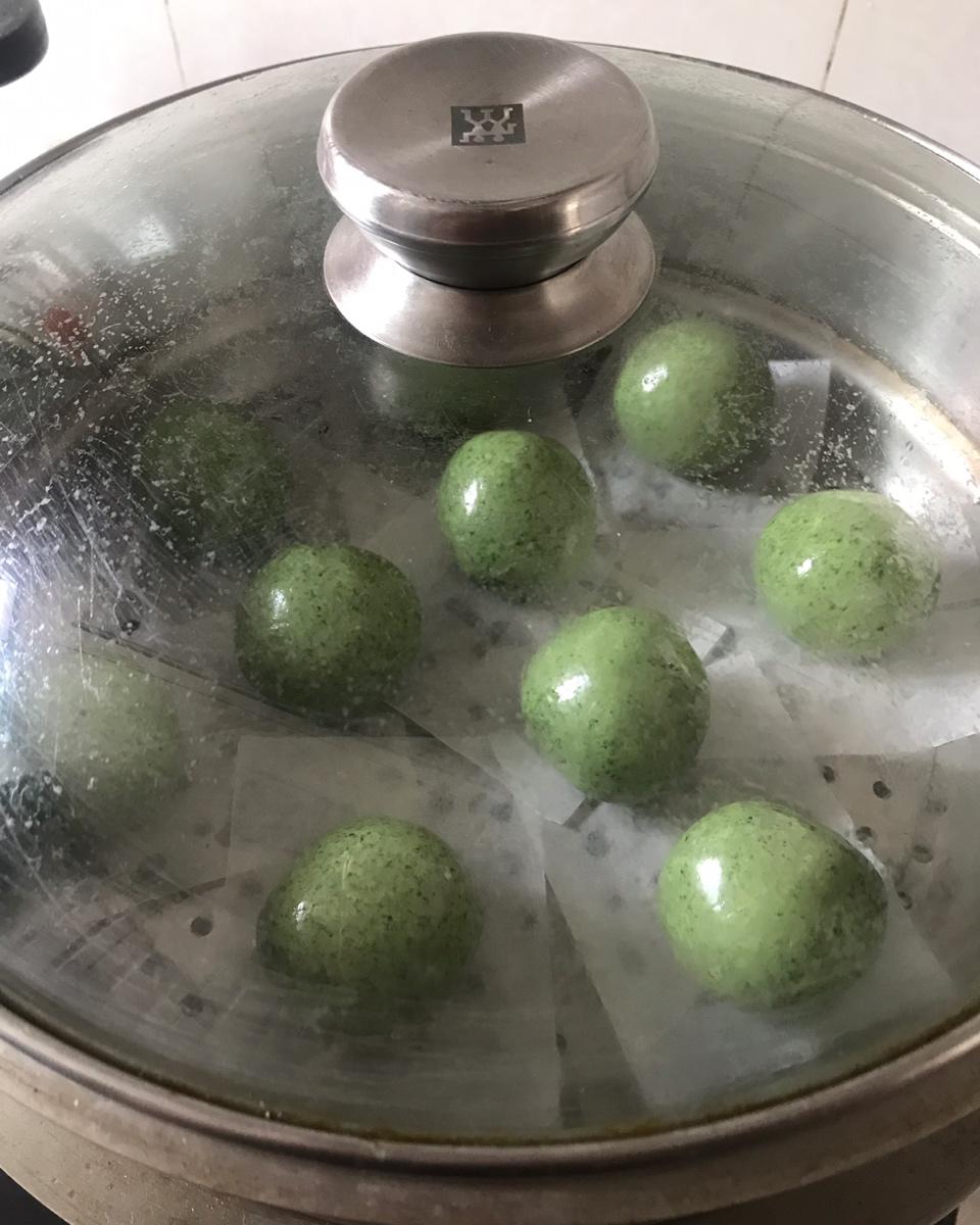 网红青团～～咸蛋黄肉松青团