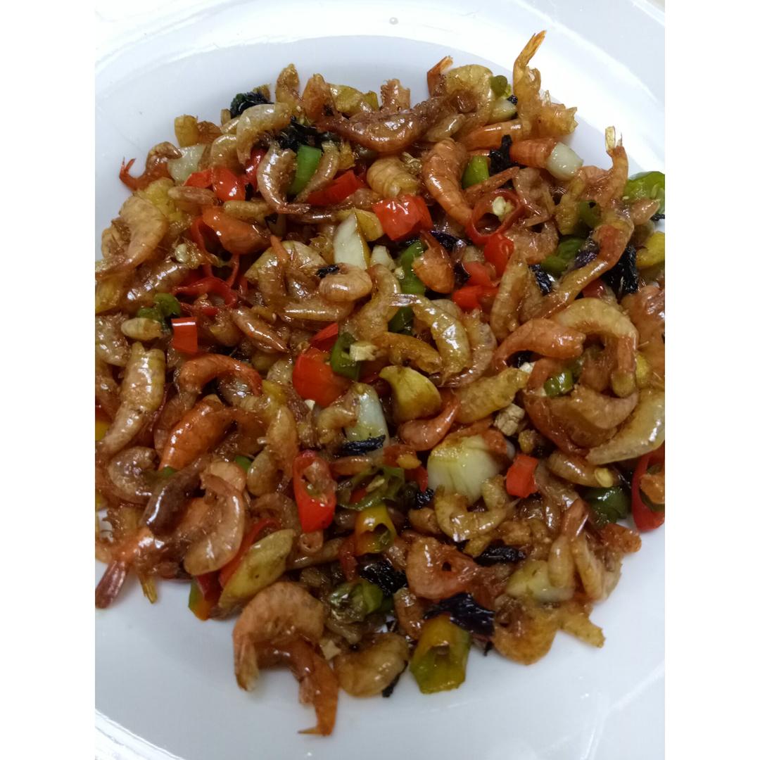 油爆小河虾