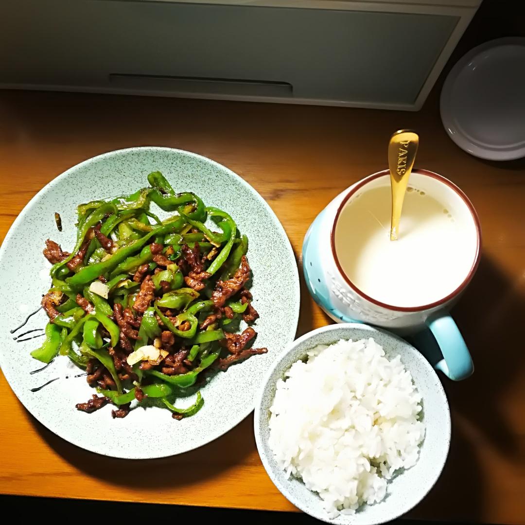 青椒炒肉丝