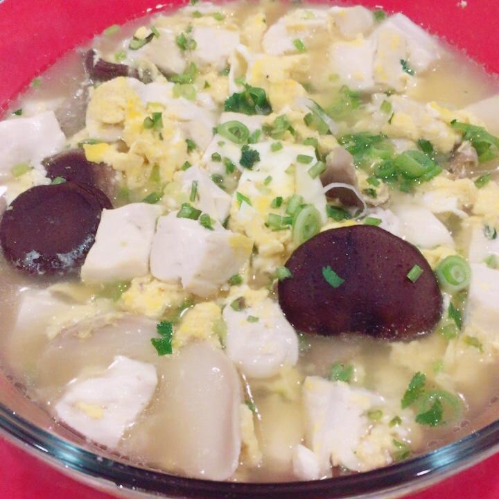 豆腐紫菜鸡蛋汤