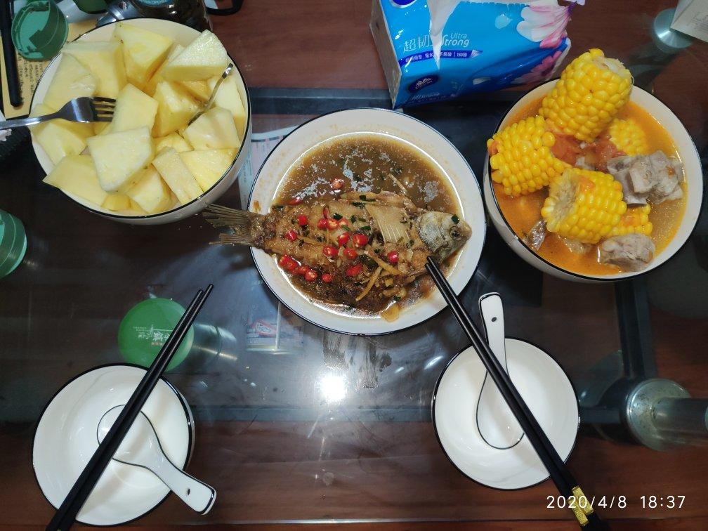 番茄土豆玉米排骨汤