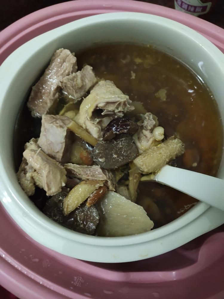 广东靓汤——川贝花旗参炖鹧鸪