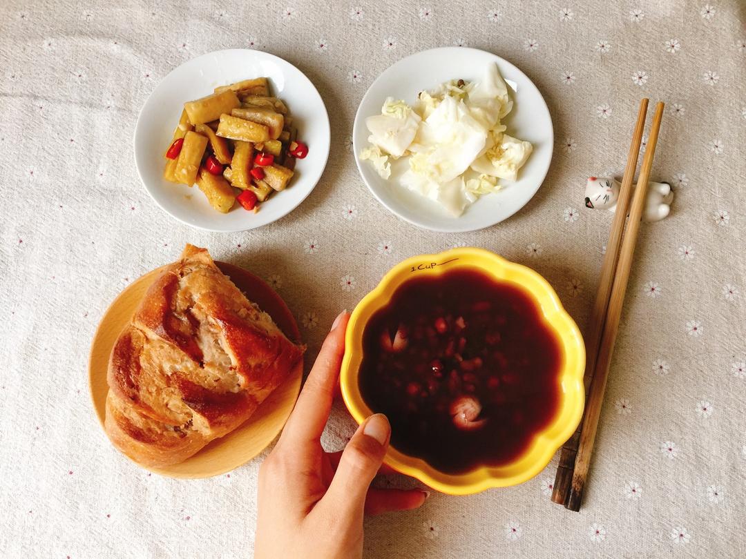 每天，叫醒我的是早餐