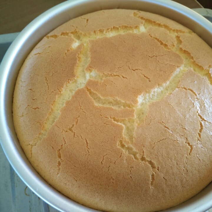 步骤最全面的戚风蛋糕（八寸）做法，成功率高！