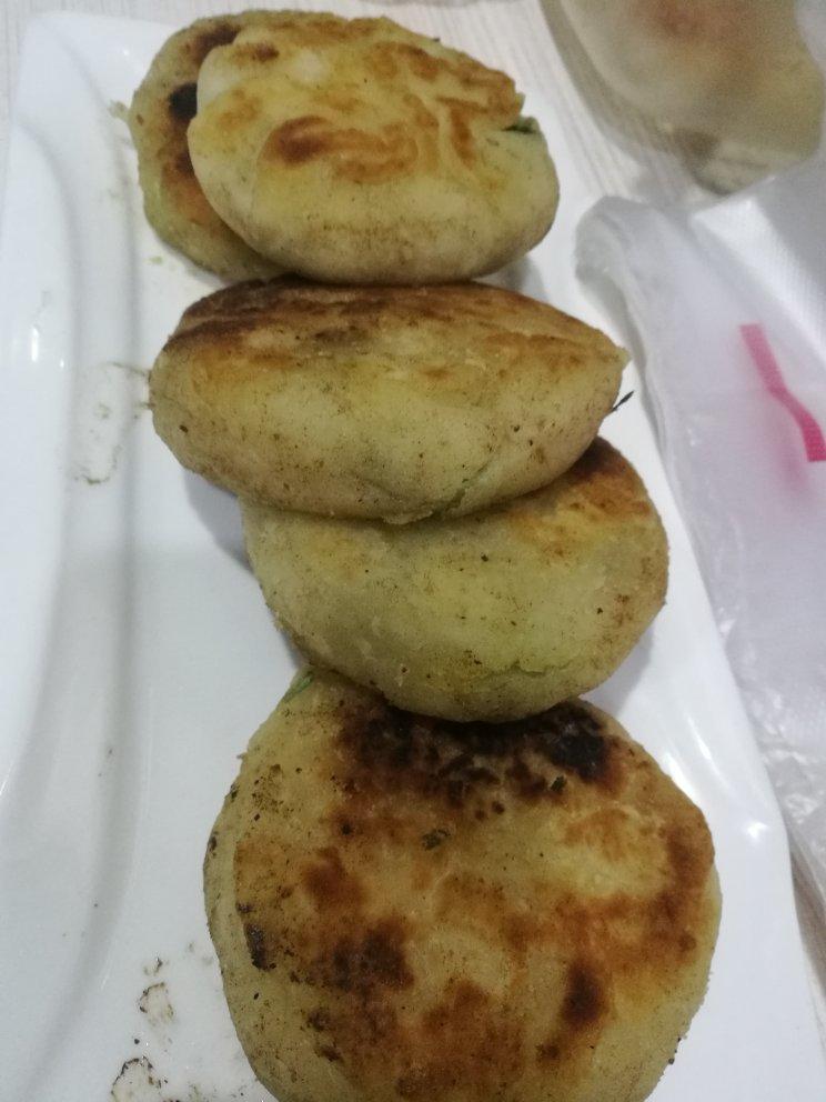 薄皮韭菜饼