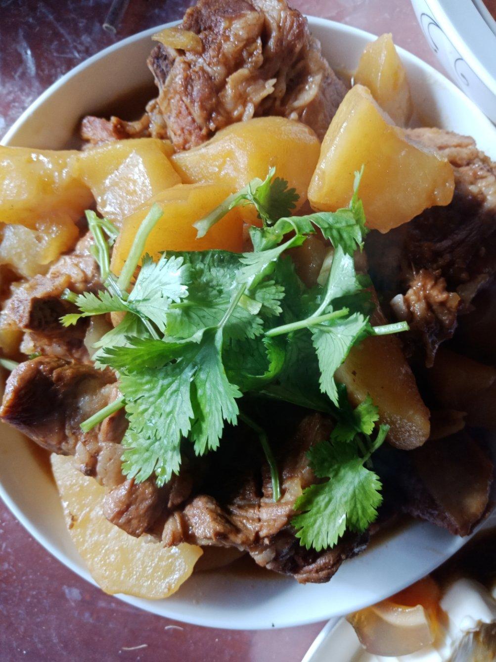 土豆炖排骨