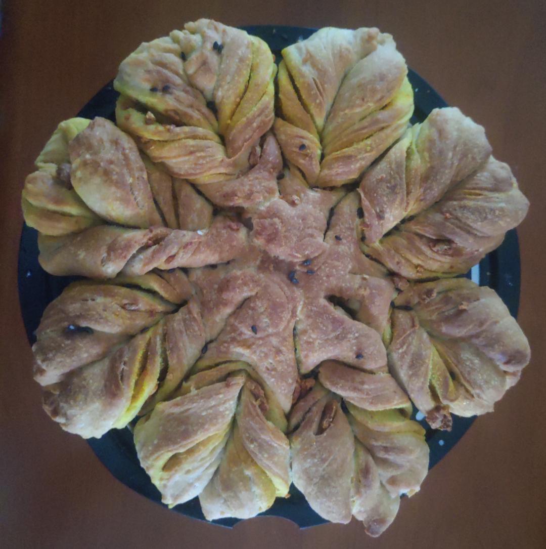 【小高姐】蒜香浓郁 造型优美 不用揉出手膜的面包