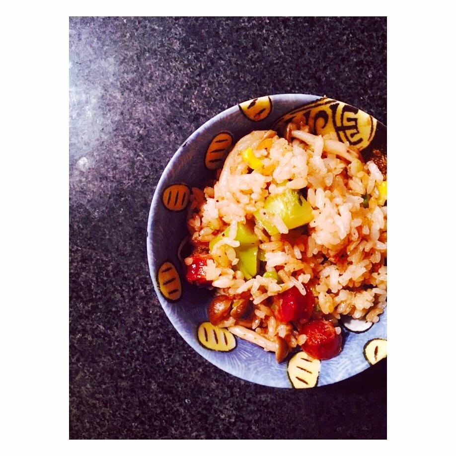 电饭锅版香菇腊肠饭