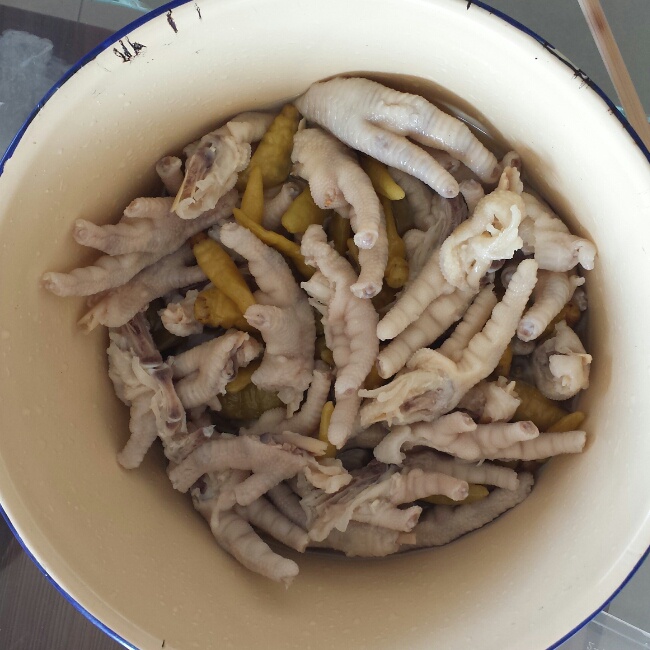 傲气做的绝味泡椒凤爪