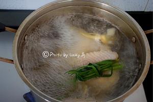 白斩鸡—独家秘制蘸酱料的做法 步骤2