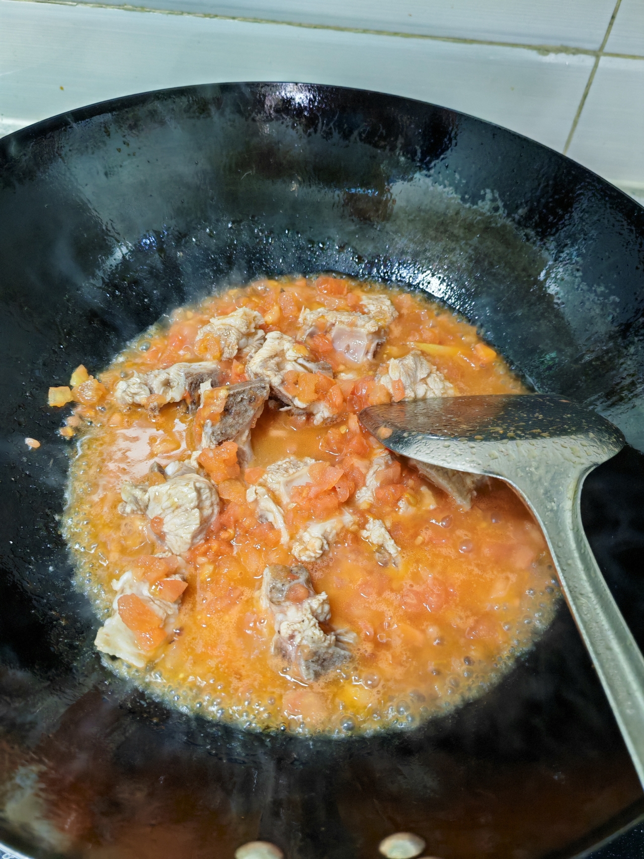 西红柿玉米排骨汤的做法 步骤6