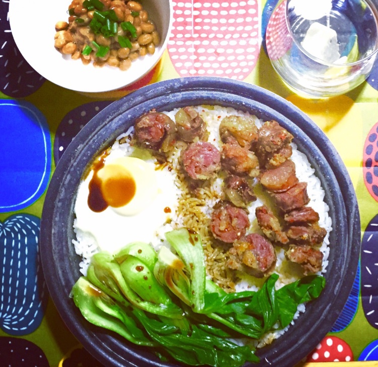 塔吉锅腊味煲仔饭