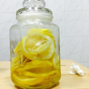 蜂蜜柠檬水自制法则的做法 步骤4
