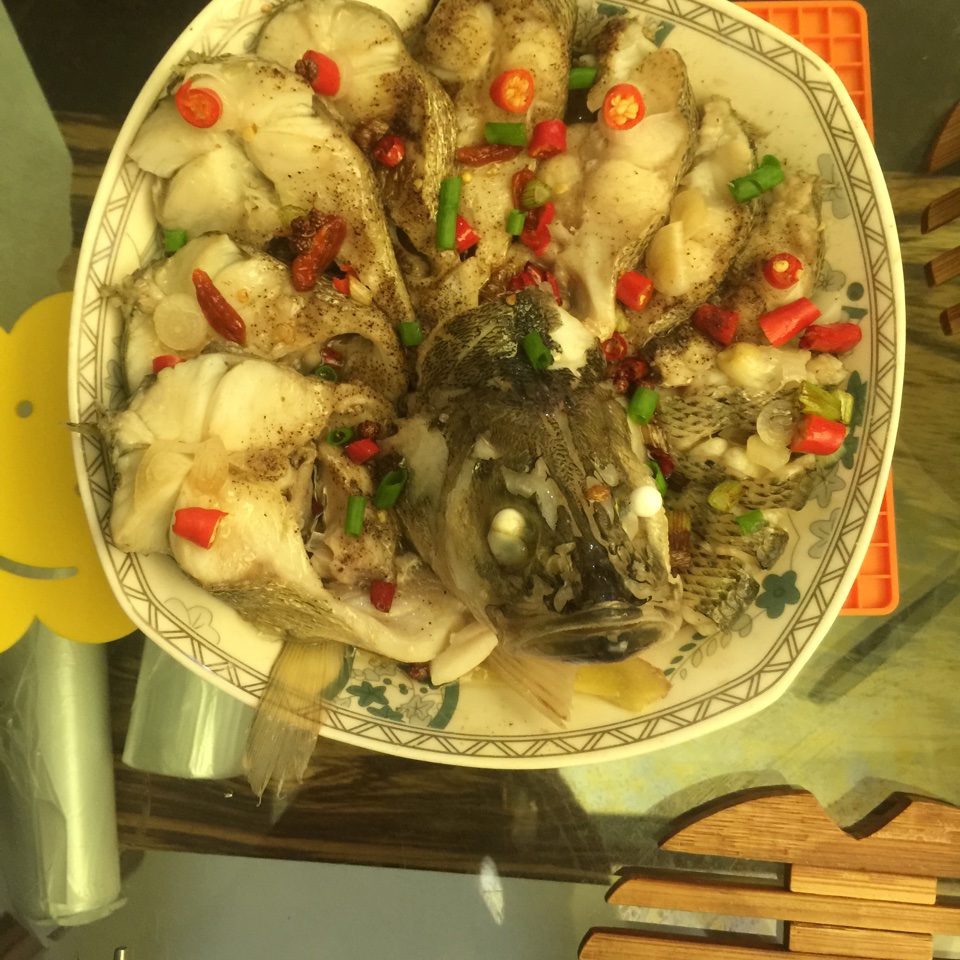 清蒸鲈鱼