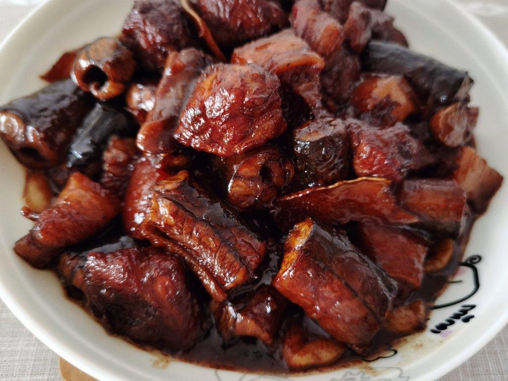 黄鳝烧红烧肉