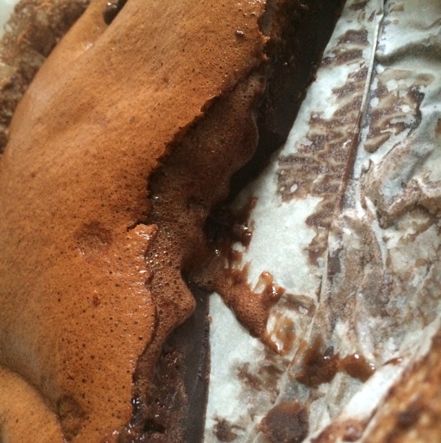 爆浆的巧克力凹蛋糕
