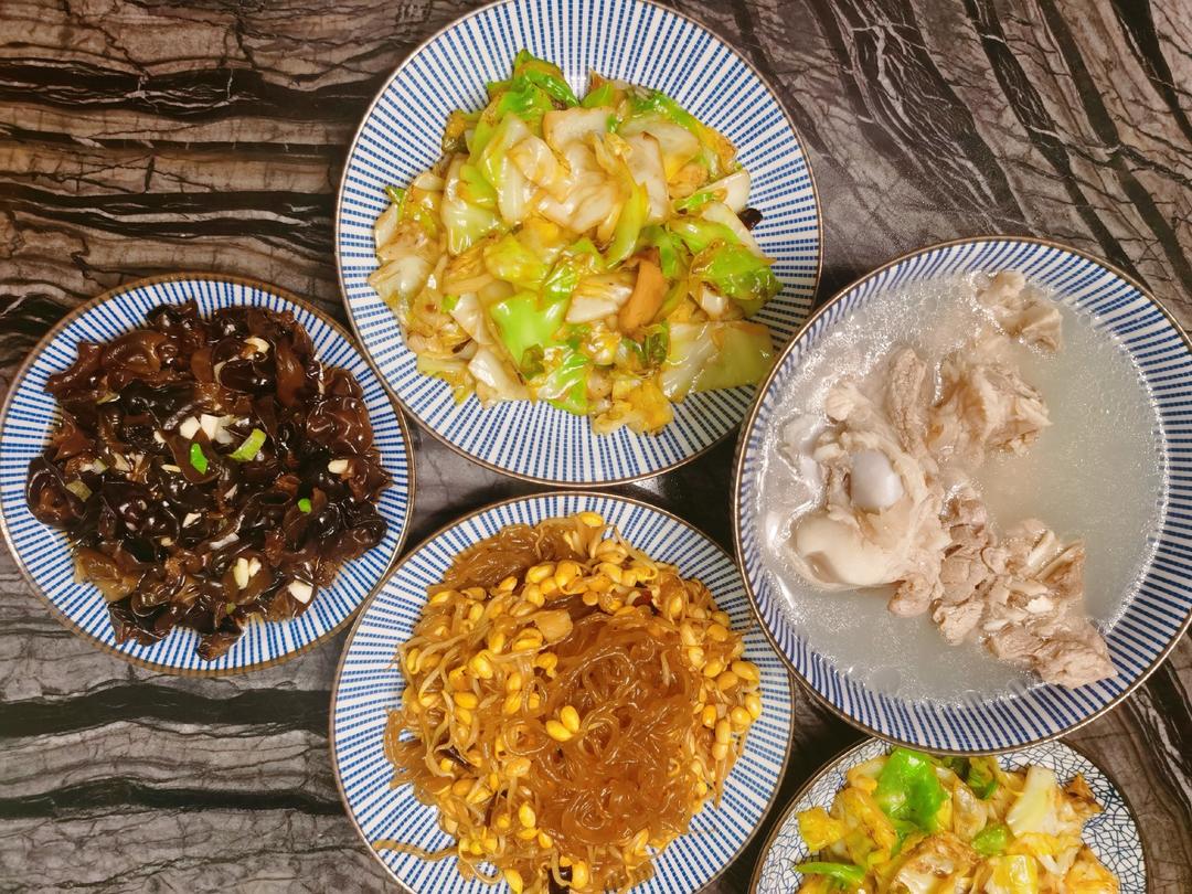 黄豆芽炒粉条