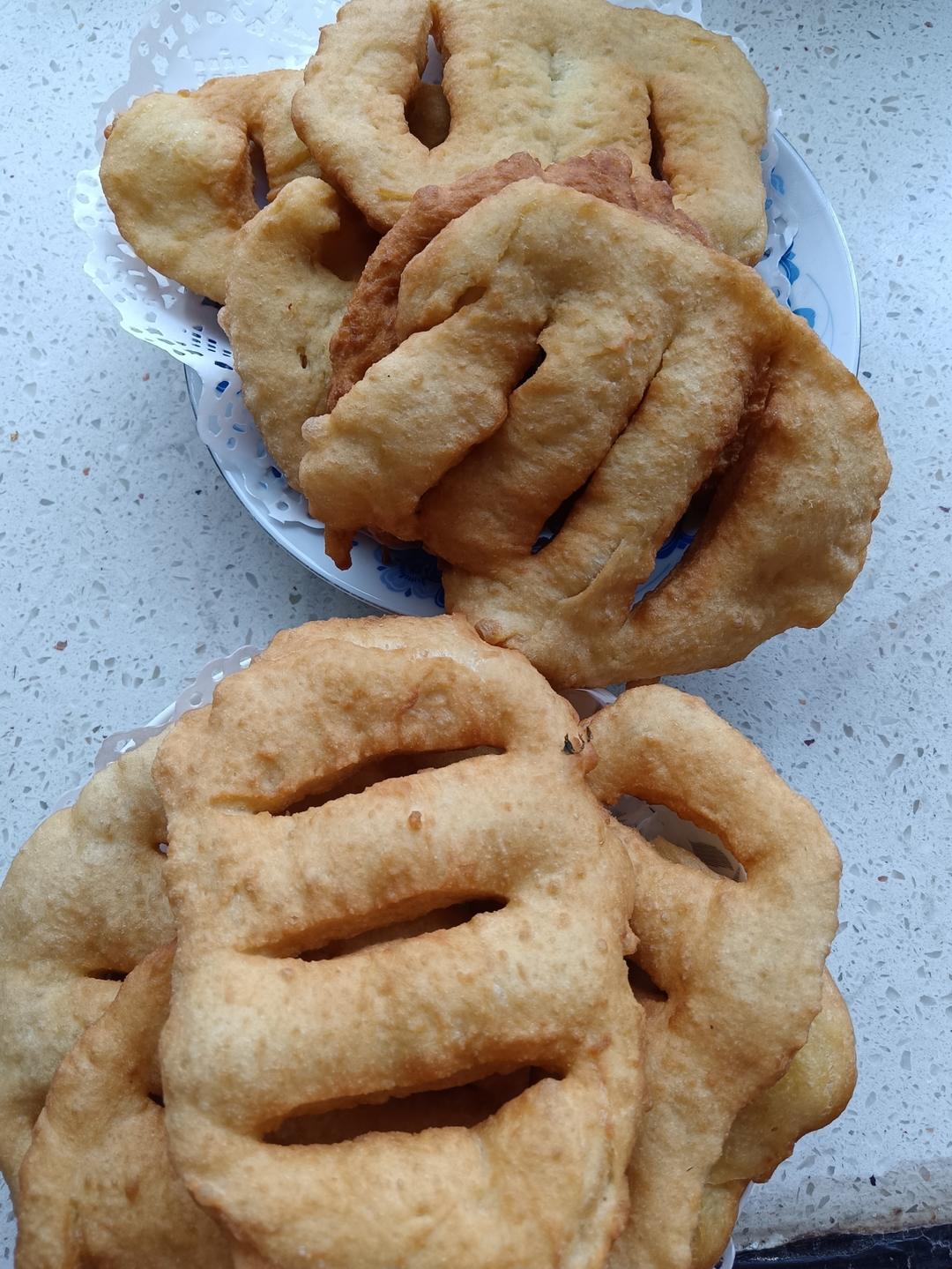 炸油饼超详细做法 做法家常 松软不油腻 附细节视频详解