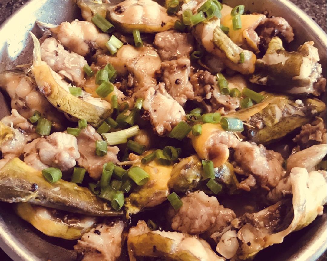 黄骨鱼蒸排骨的做法