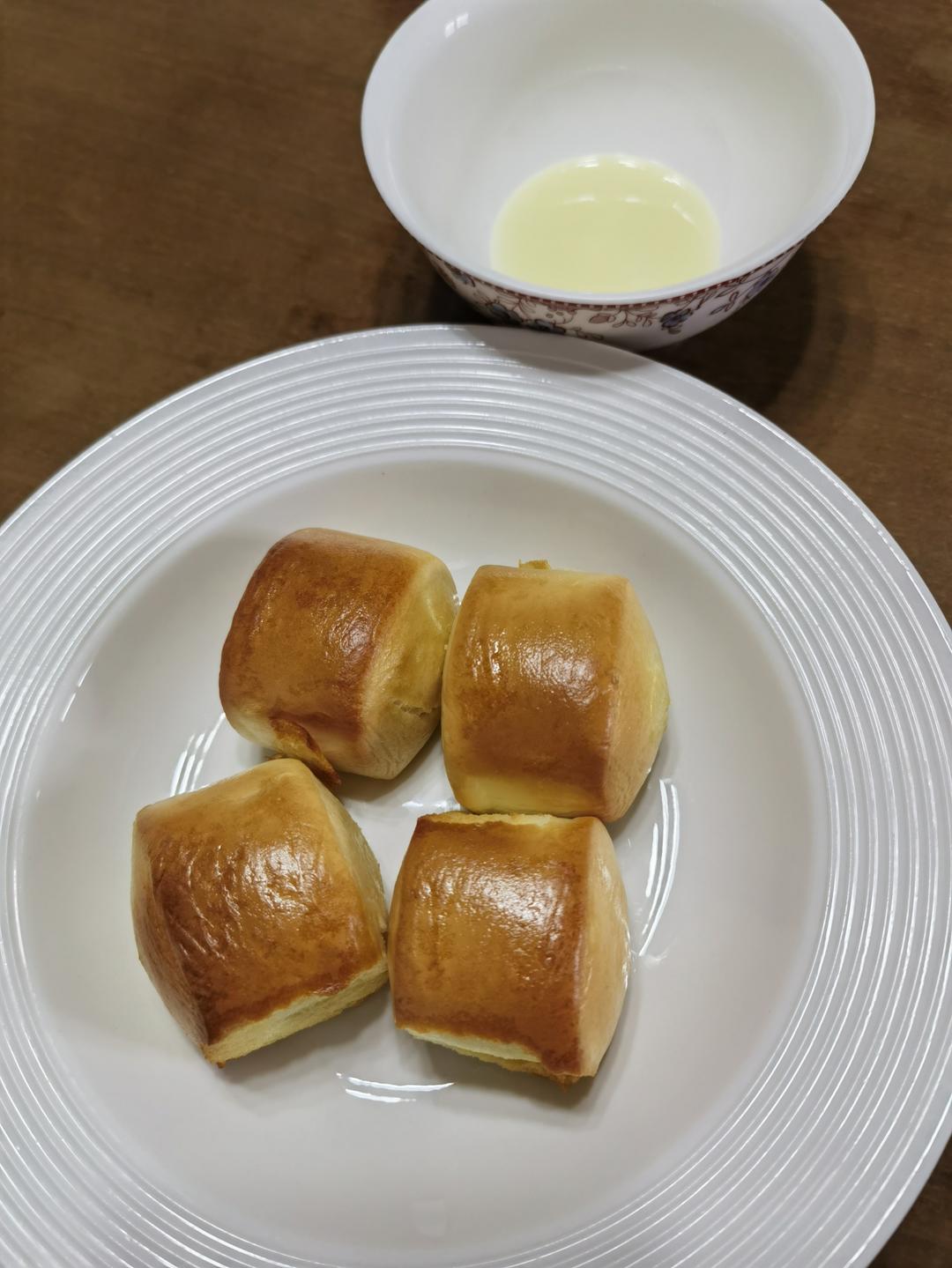 空气炸锅别闲置了！超级好吃的烤奶香馒头