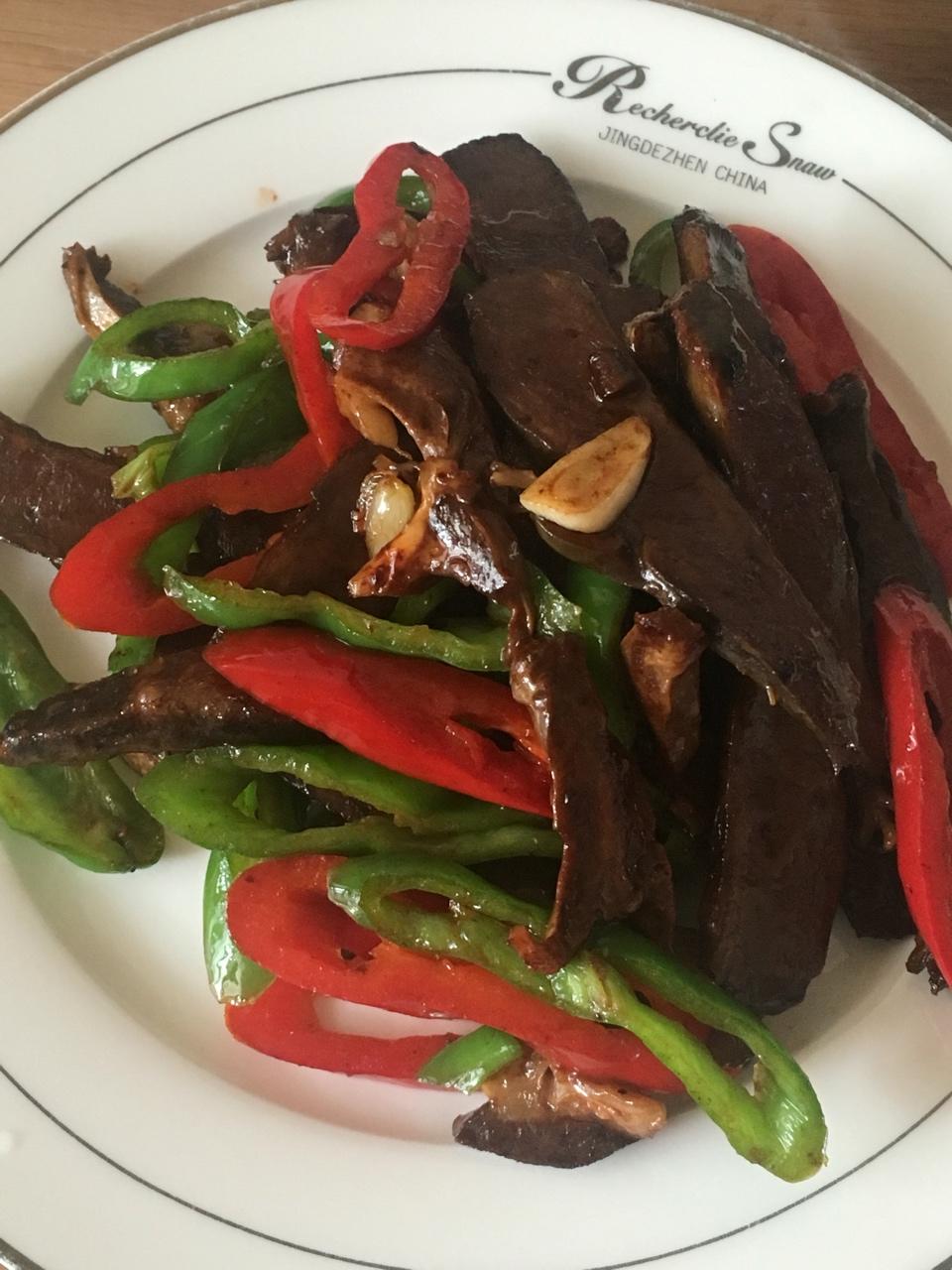 青椒炒牛肉丝