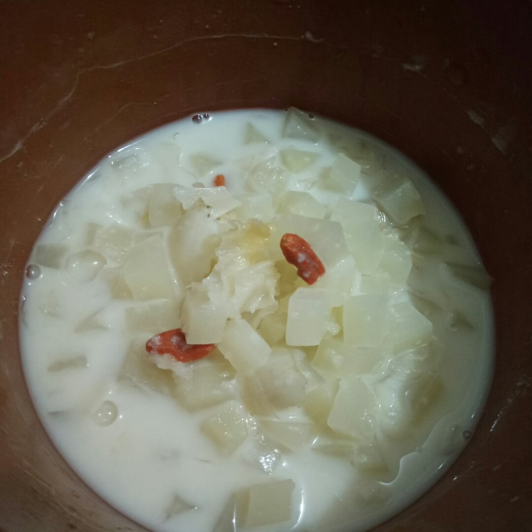 木瓜牛奶炖雪耳