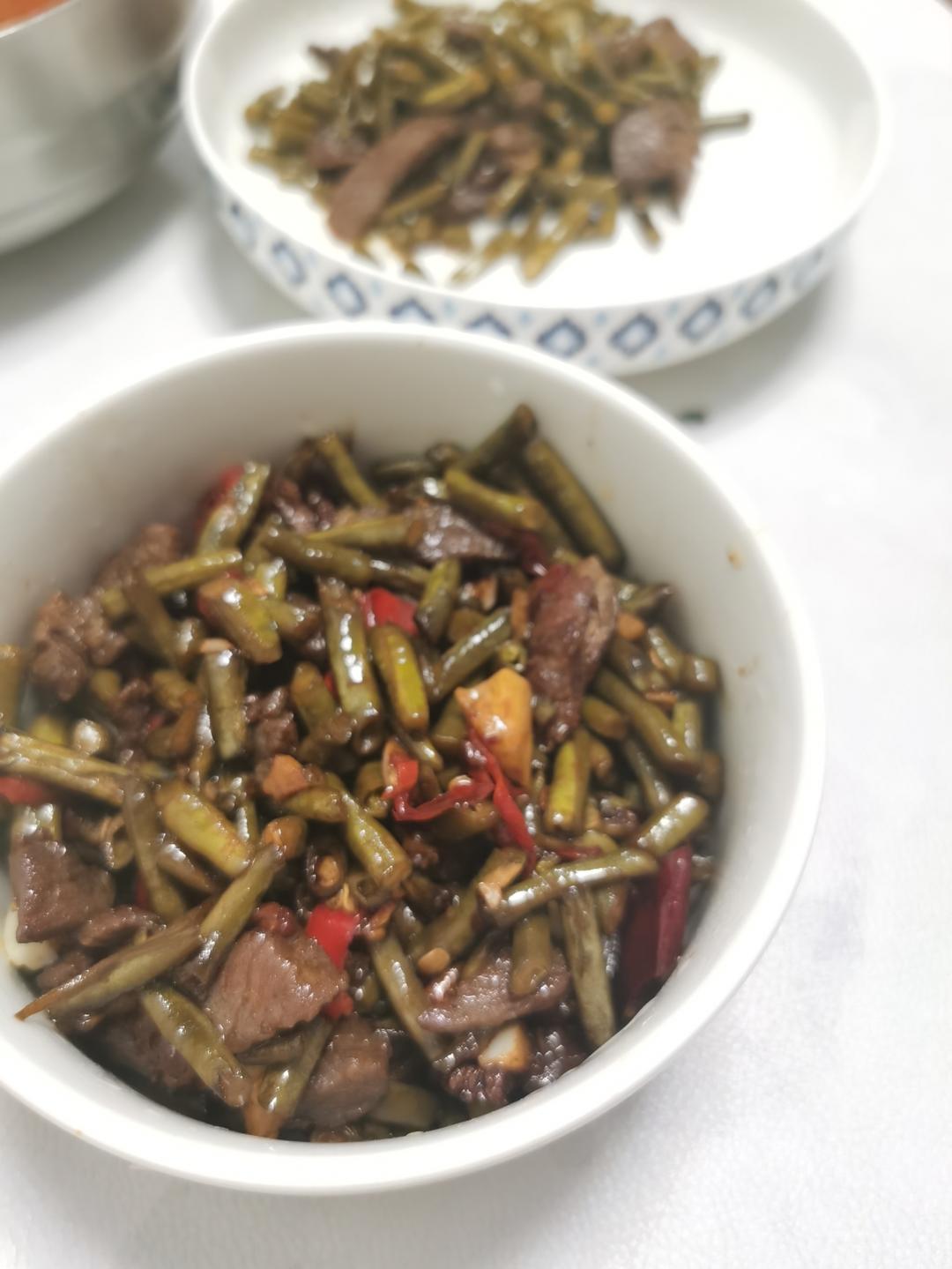 酸豆角炒牛肉