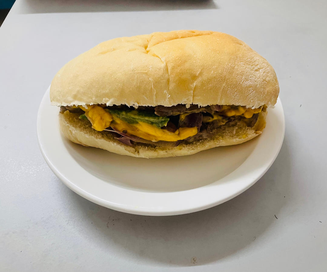 费城牛肉奶酪三明治 philly cheese steak