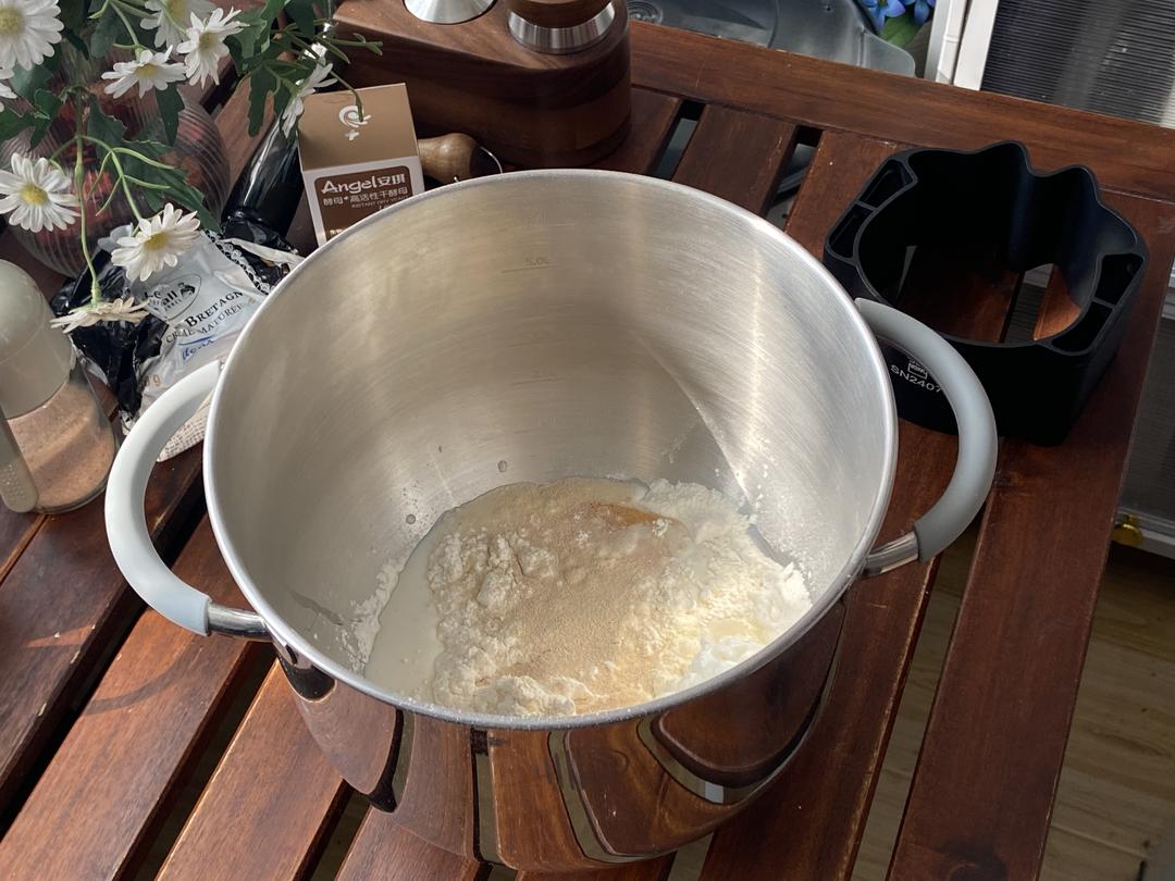 纯奶手撕吐司的做法 步骤1