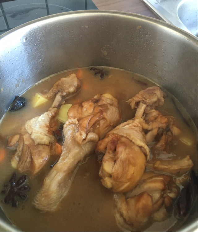 红烧土豆炖鸡腿