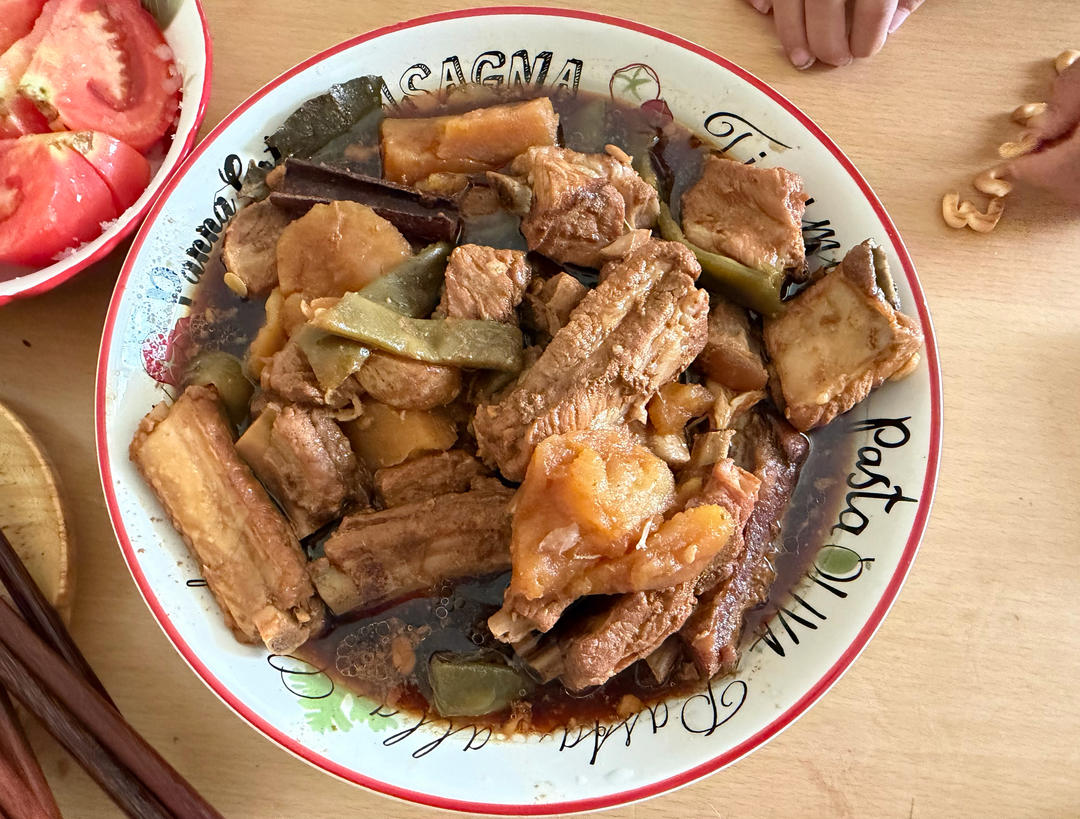 红烧排骨炖豆角