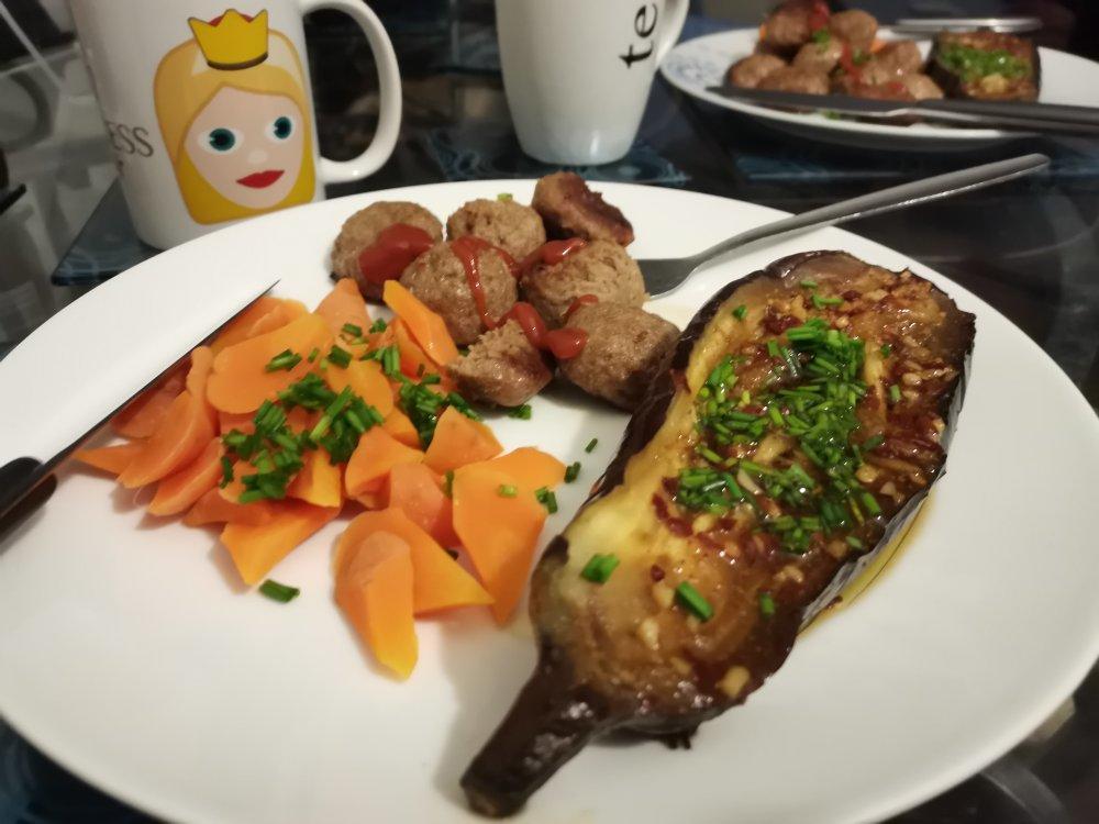 CC招牌菜销魂烤茄子，百吃不厌！